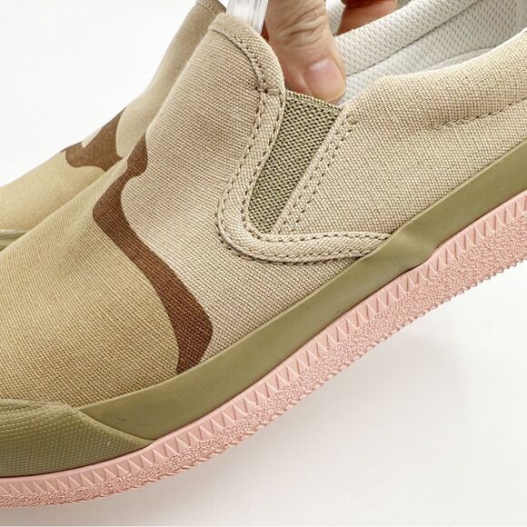 Hunter Canvas Plimsoll Desert Camo Slip-On Sneakers Pink Sole Women Sz 6 - Picture 6 of 14